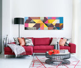 Pop art obraz na plátně s motivem The Tender Intensity v modro-růžových odstínech zavěšený v interiéru obývacího pokoje, živá atmosféra | Obraz na stěnu The Tender Intensity – interiér