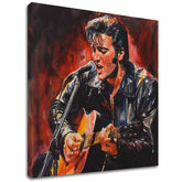Moderní obraz na plátně s motivem Elvis Presley - Ikona na pódiu, kytara, mikrofon v černo-červených odstínech, vášnivá atmosféra | Obraz Elvis Presley - Ikona na pódiu – hlavní