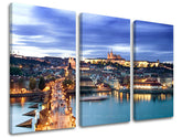 Klasický obraz na plátně s motivem PRAHA, architektura, mapa v bílo-modrých odstínech, romantická atmosféra, městský život, třídílné provedení – hlavní