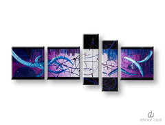 Pop art obraz na plátně s motivem slavná osobnost v bílo-fialových odstínech, dynamická atmosféra, pohyb, vícedílné provedení, vhodný do chodby – hlavní