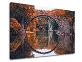 Klasický obraz na plátně s motivem KRAJINA, jezero, architektura, příroda v oranžovo-červených odstínech, klidná atmosféra, příroda, vhodný do obývacího pokoje – produkt