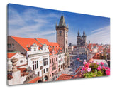 Klasický obraz na plátně s motivem MĚSTO PRAHA, Praha v bílo-modrých odstínech, živá atmosféra, městský život, vhodný do kanceláře | Obraz na stěnu MĚSTO PRAHA – hlavní