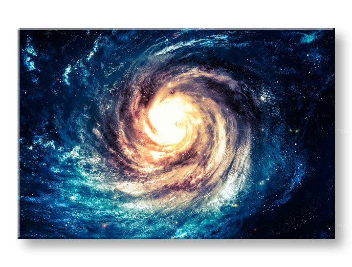Detailní pohled na umělecké dílo odhaluje texturu a kompozici spirální galaxie s modrými a zlatými odstíny Papilora.