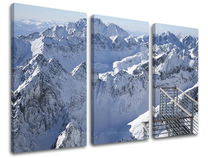 Industriální obraz s motivem SLOVENSKO, obloha, krajina v bílo-modrých odstínech | Obraz na stěnu SLOVENSKO, příroda a dobrodružství – náhled