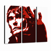 Ručně malovaný obraz POP Art Ian Brown, 3 díly ib3 – 3D vizualizace ručně malovaného plátna na bílém pozadí. Dominantní barvy: červená, černá, bílá.