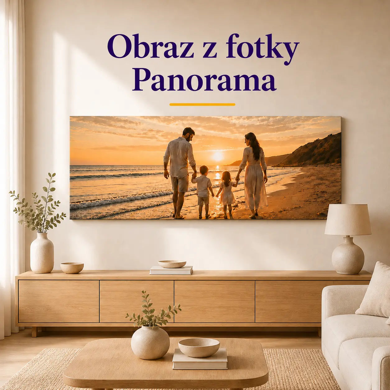 Obraz na plátně zachycuje rodinu kráčející po pláži při západu slunce, s teplými oranžovými a žlutými tóny oblohy, Papilora.