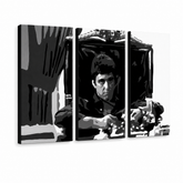 Ručně malovaný obraz POP Art AL PACINO 3 díly al18 – 3D vizualizace ručně malovaného plátna na bílém pozadí. Dominantní barvy: černá, bílá, šedá.