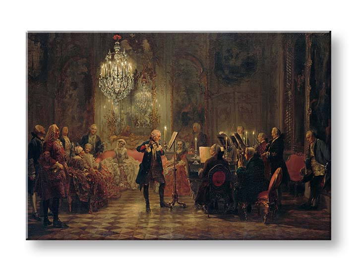 Umělecké dílo zobrazující koncert v historickém interiéru, zavěšené nad dřevěnou konzolí s vázou a svíčkou, dodává místnosti eleganci Papilora.