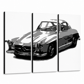 Ručně malovaný obraz POP Art MERCEDES SL300 3 dílný – 3D vizualizace ručně malovaného plátna na bílém pozadí. Dominantní barvy: černá, bílá, šedá.