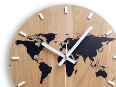 Dřevěné nástěnné hodiny mapa černá