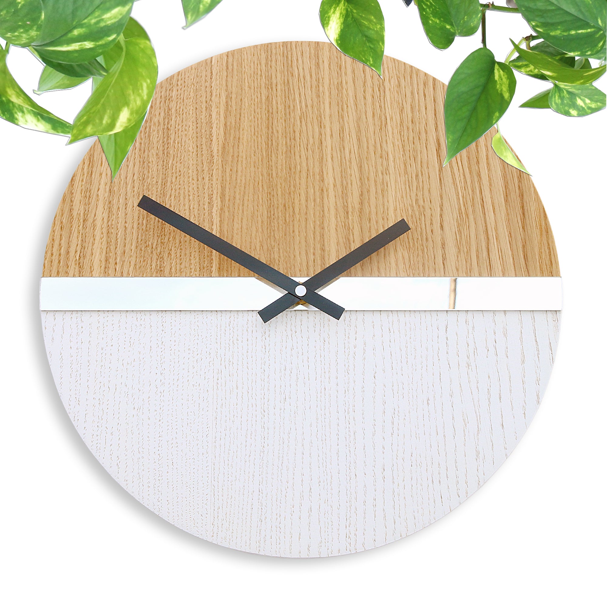 Moderní nástěnné hodiny se zrcadlem