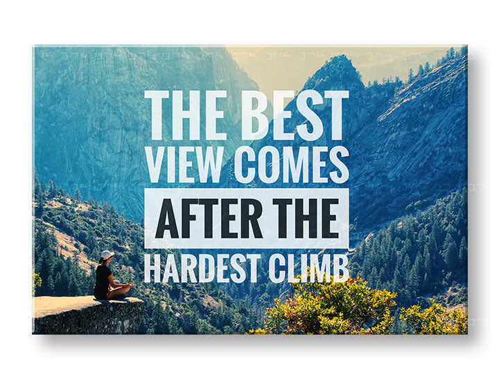 Moderní obraz na plátně s motivem The best view comes, les, motivační citát v bílo-černých odstínech, příroda a vnitřní klid, vhodný do kanceláře – hlavní