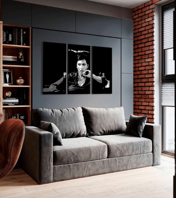 Černobílý triptych Al Pacina jako Tonyho Montany na plátně s viditelným dřevěným rámem Papilora.