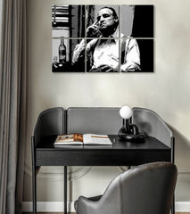 Pop art obraz na plátně s motivem The Godfather - Vito Corleone s lahví škótskej, doutník, lahev v bílo-černých odstínech, melancholická atmosféra – hlavní
