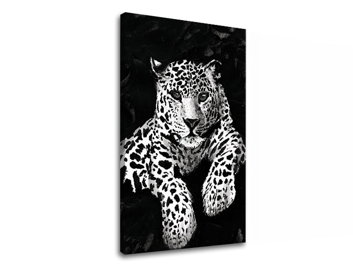 Umělecký tisk na plátně zobrazuje majestátního leoparda v černobílém provedení, s viditelným dřevěným rámem Papilora.