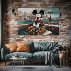 Obraz s Mickey Mousem v historickém prostředí, obklopeným zlatem, visí v moderním interiéru nad dřevěnou konzolí s vázou a svíčkou, Papilora.