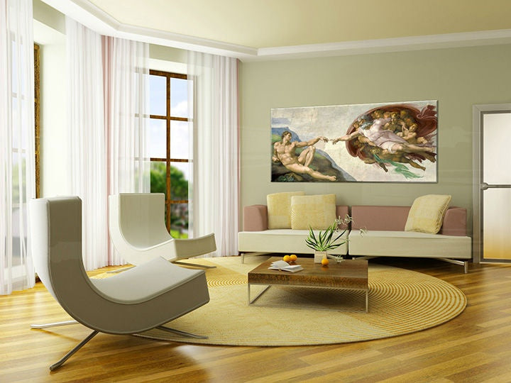Vintage obraz na plátně s motivem CREATION OF ADAM – Michelangelo REP164, náboženský motiv, příroda v béžovo-modrých odstínech zavěšený v interiéru obývacího pokoje – interiér