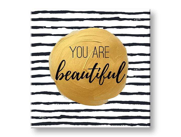 Industriální obraz na plátně v bílo-zlatých odstínech, povzbuzující atmosféra, elegance, vhodný do ložnice | Obraz na stěnu s textom You are beautiful – hlavní