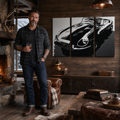 Ručně malovaný POP Art obraz JAGUAR 3 dílný jag – obraz v moderním mužském interiéru, lifestyle vizualizace. Dominantní barvy: černá, bílá, šedá.